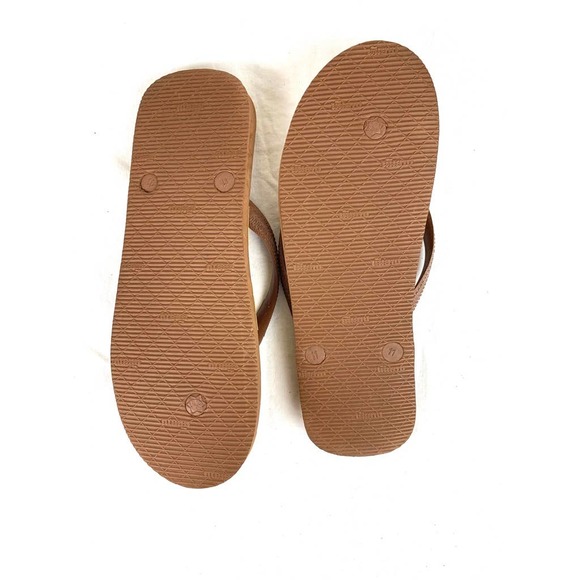Thai Classic Carved Look 3D Rubber Slippers Flip Flops Size 11 Womens - Picture 4 of 5